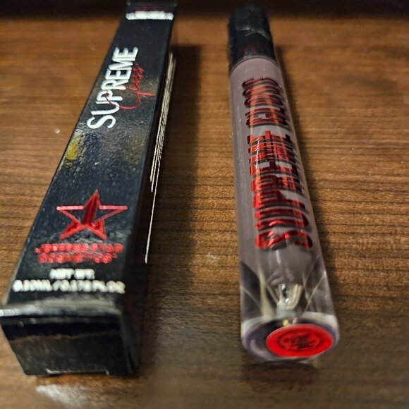 Jeffree Star Supreme Gloss in In A Dark Place (NIB) - Picture 3 of 6